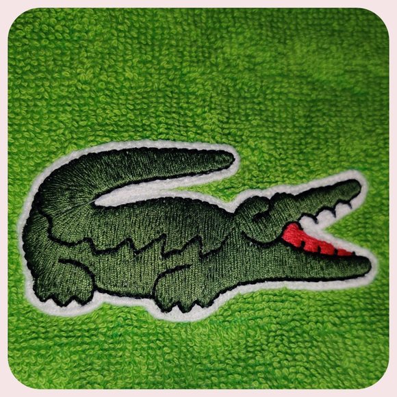 NWT 2x Lacoste Bath Towels Green w/ Embroidered Crocodile Logo Cotton 30" x 52" - Picture 4 of 9